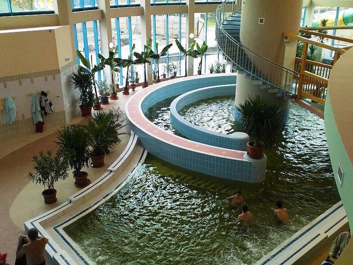 Cserkeszőlő fürdő